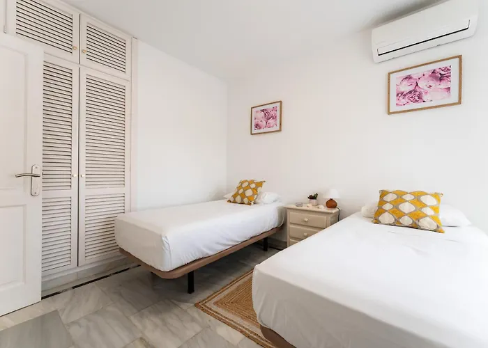 Malagasuite Flamencos Private Pool