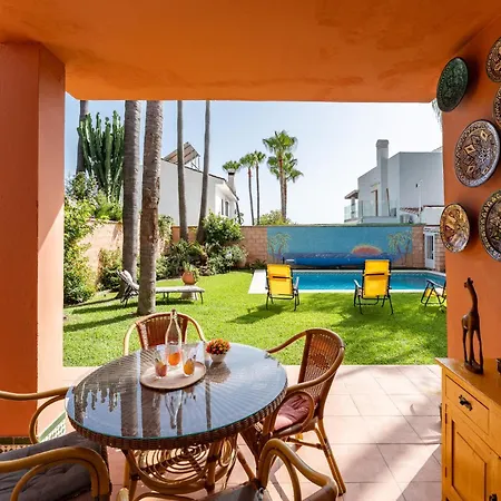 Malagasuite Flamencos Private Pool 에스테포나