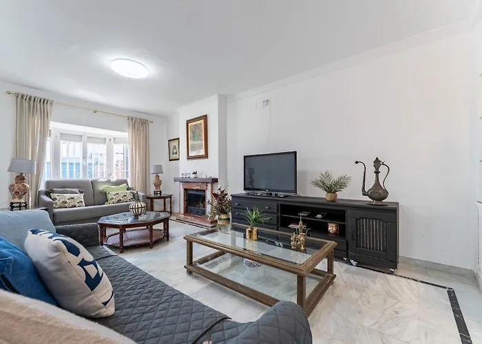 빌라 Malagasuite Flamencos Private Pool 에스테포나