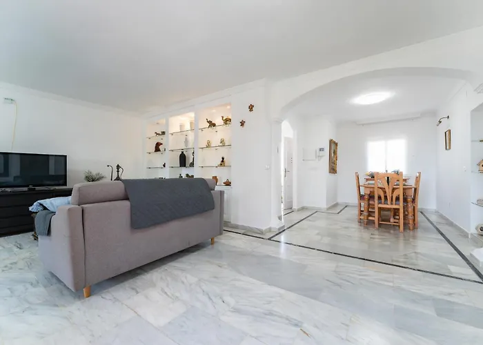 Malagasuite Flamencos Private Pool 빌라 에스테포나