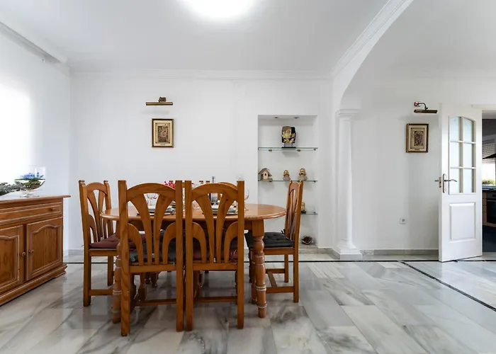 Malagasuite Flamencos Private Pool 에스테포나